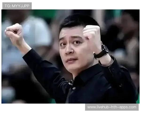 杨鸣回应质疑 球员们士气高涨，杨鸣还打球吗